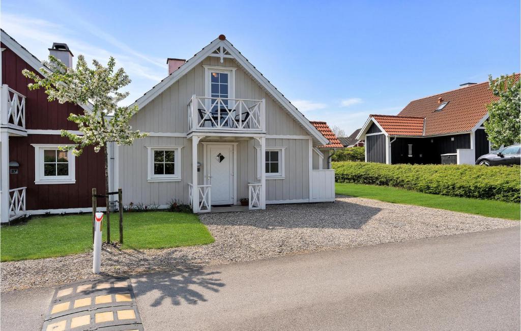 Beautiful Home In Brenderup Fyn With 3 Bedrooms, Sauna And Wifi photo 4