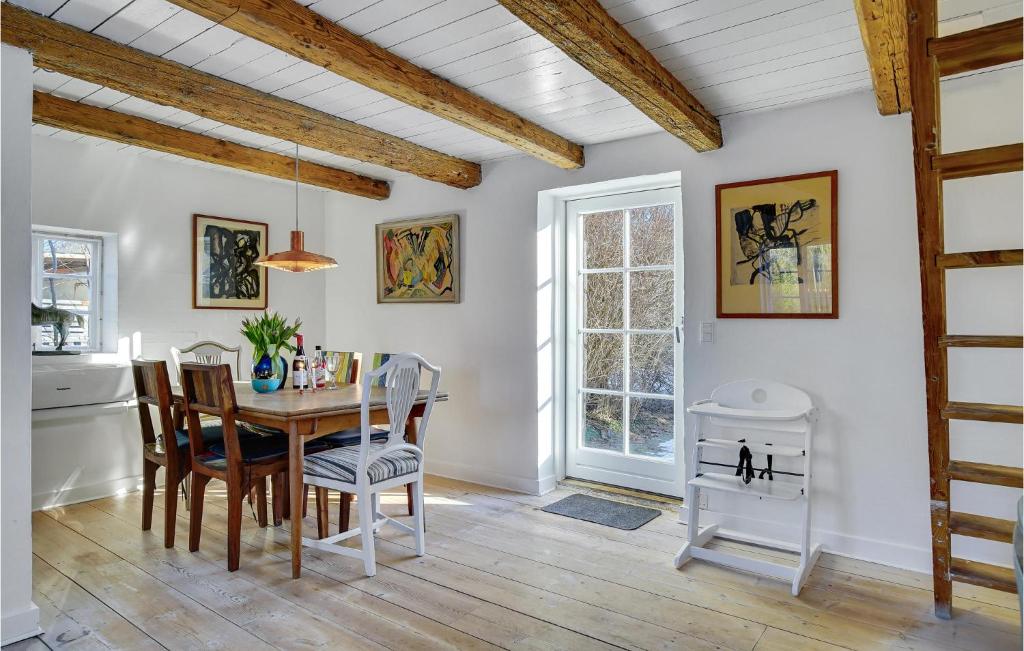 Stunning Home In Tisvildeleje With 2 Bedrooms And Wifi photo 3