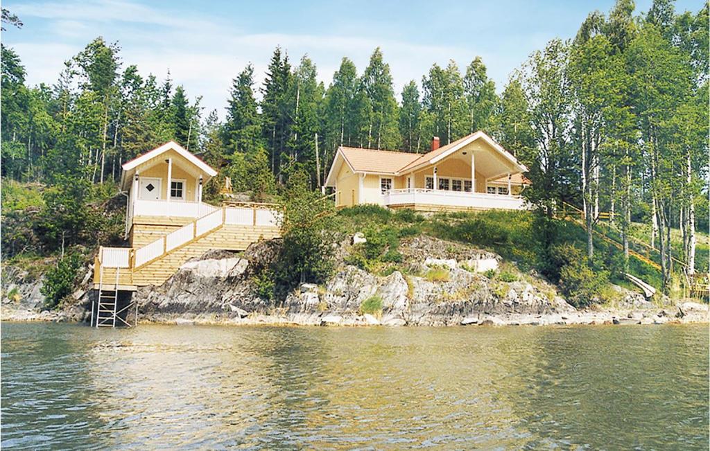 Amazing Home In Segmon With 4 Bedrooms And Sauna
