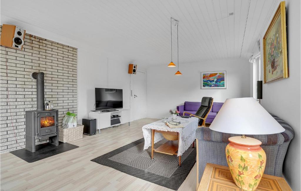 Awesome Home In Gedser With 3 Bedrooms And Wifi photo 2