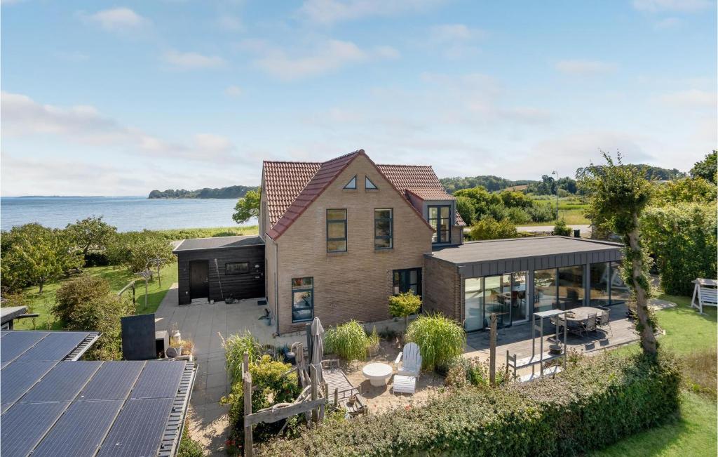 Stunning Home In Hejls With Wifi And 4 Bedrooms