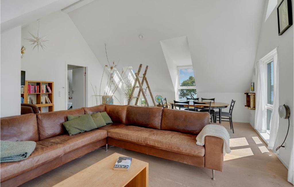 Stunning Home In Hejls With Wifi And 4 Bedrooms photo 3