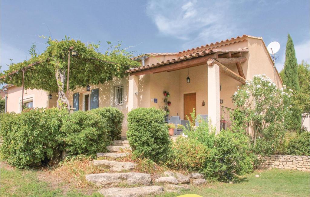Awesome Home In Goult With 4 Bedrooms, Wifi And Outdoor Swimming Pool photo 4