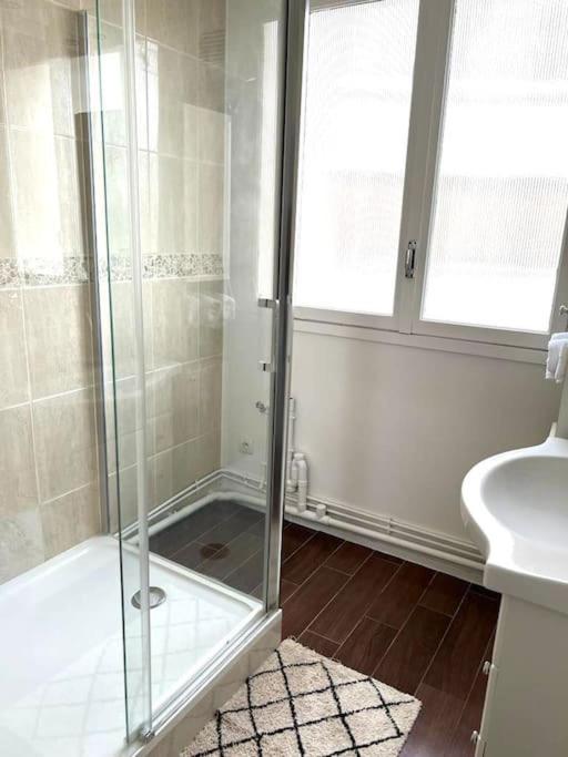 Cosy et au pied de la gare - Thumbnail image