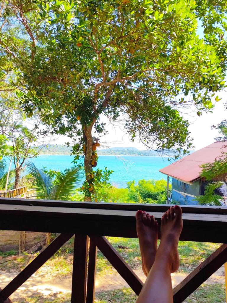 Blondies Koh Rong Bungalow photo 4