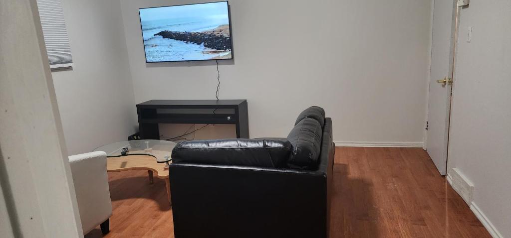 ChessKings Guest House - Unit 1 photo 3