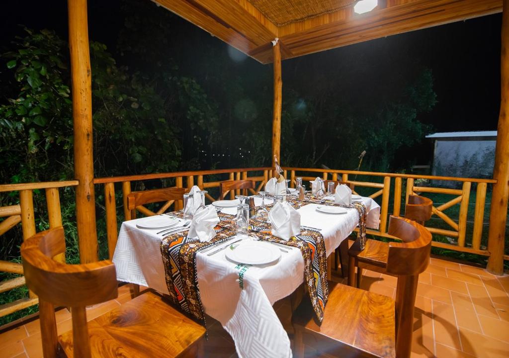 Gorilla Leisure Lodge photo 2