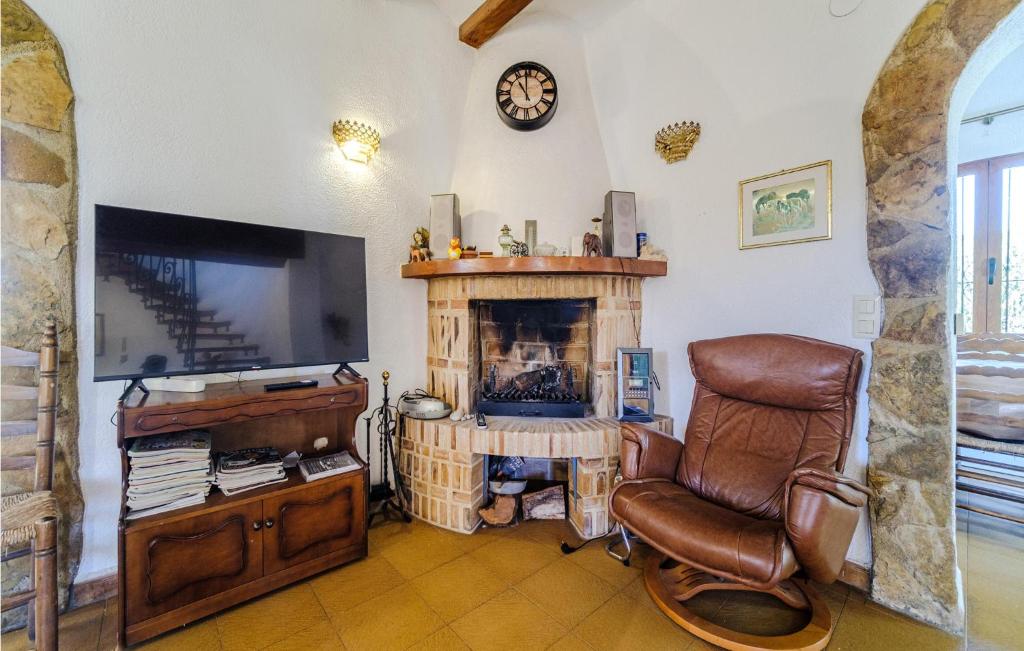 Amazing Home In Els Poblets With 3 Bedrooms, Wifi And Outdoor Swimming Pool photo 2