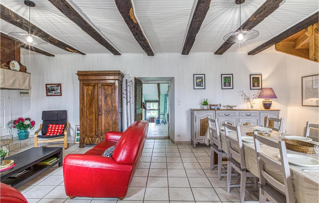 Beautiful Home In Pierrefiche With Wifi And 2 Bedrooms photo 3