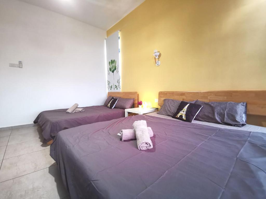 Galaxy 12~16pax Sea View I Wifi I 5min to Jonker photo 4