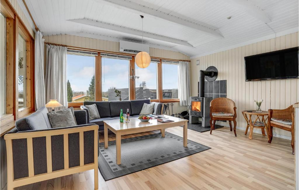 Beautiful Home In Bogense With 3 Bedrooms And Wifi photo 2