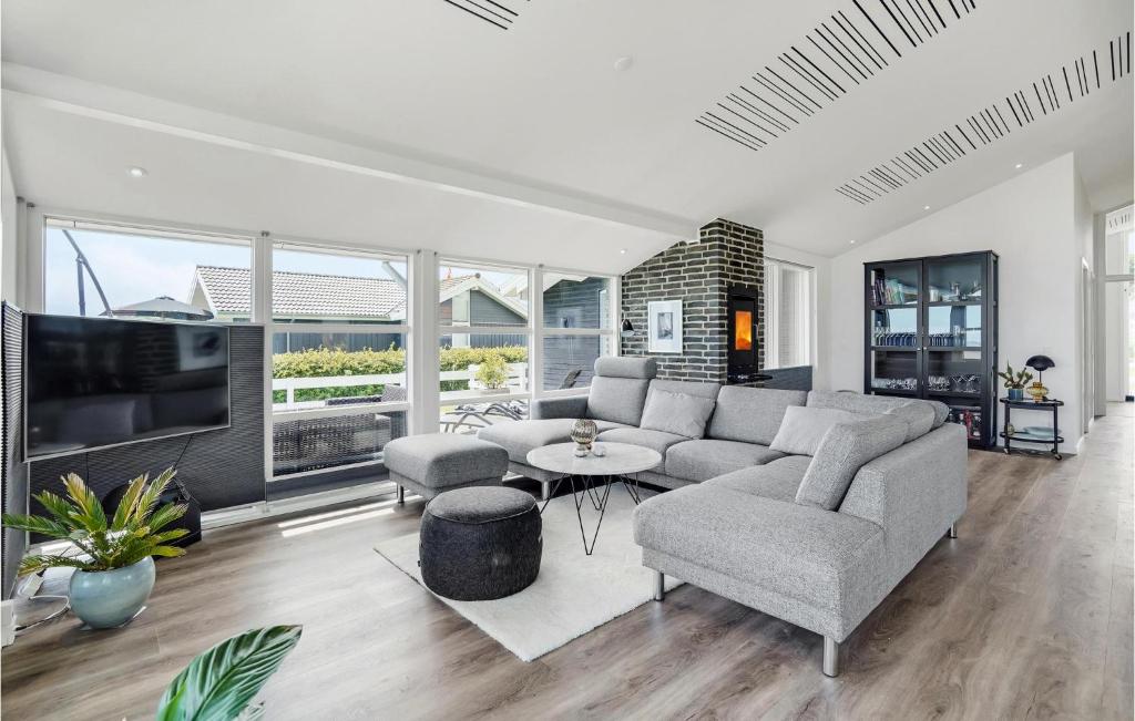 Beautiful Home In Sydals With 3 Bedrooms, Sauna And Wifi photo 2