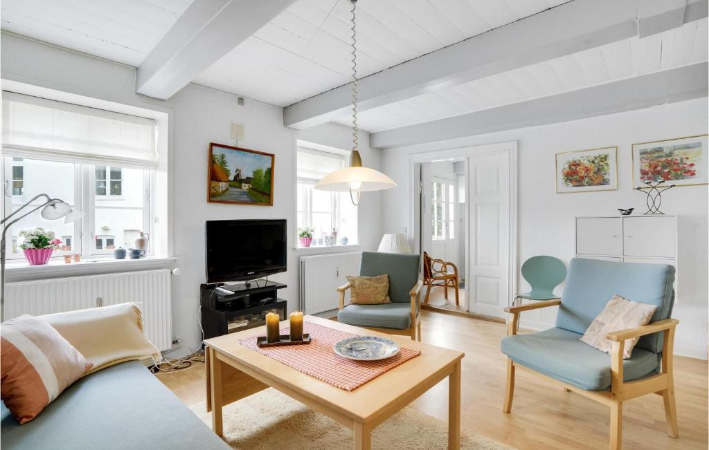 Nice Home In Tnder With 2 Bedrooms And Wifi photo 2
