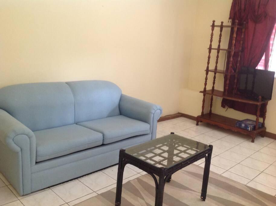 Hibiscus Cottage photo 4