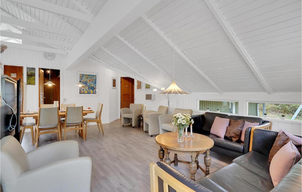 Amazing Home In Rm With Sauna, Wifi And 4 Bedrooms photo 1