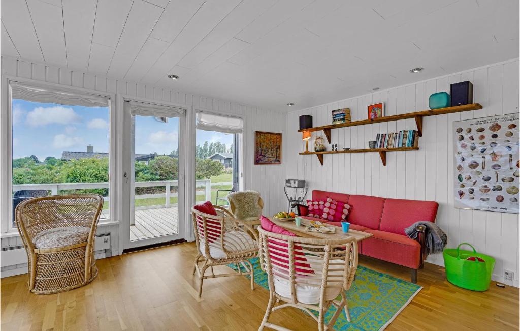 Awesome Home In Ebberup With 3 Bedrooms And Wifi photo 2