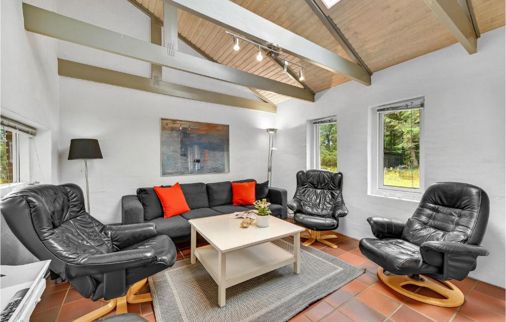 Stunning Home In Blvand With 3 Bedrooms, Sauna And Wifi photo 2