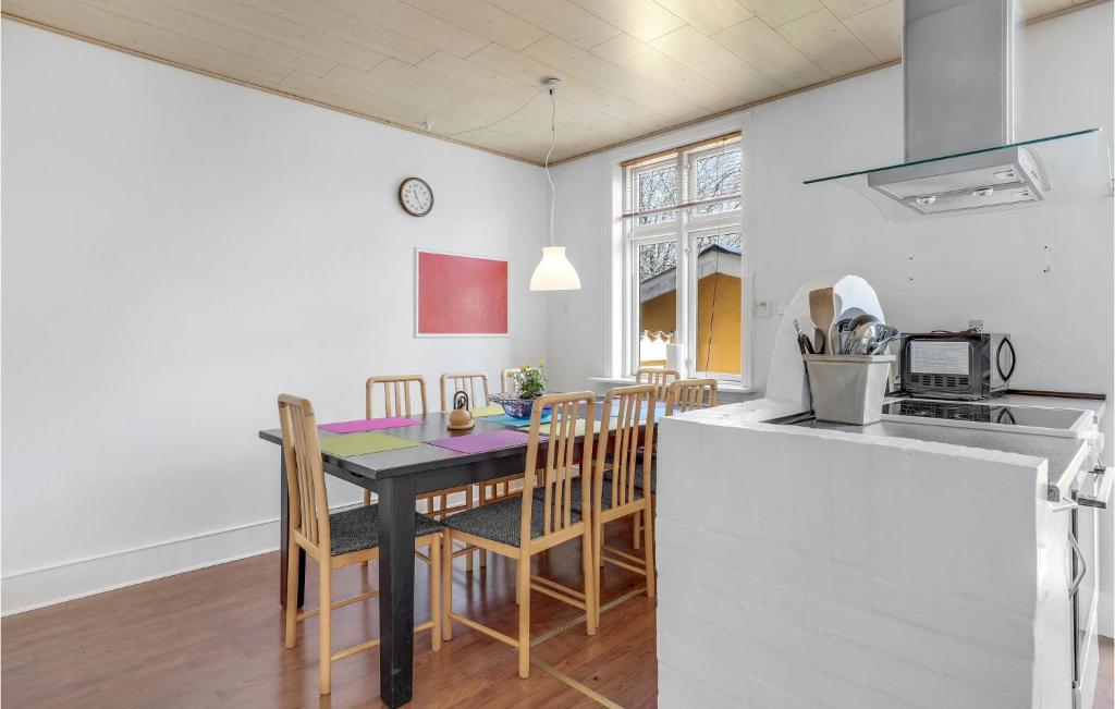 Stunning Home In stermarie With 4 Bedrooms And Wifi photo 4