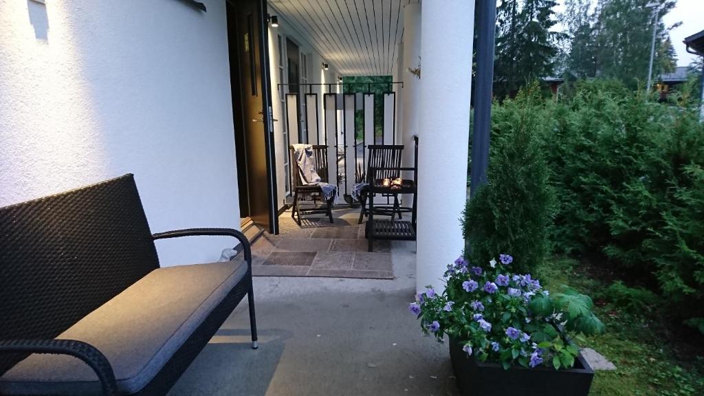 Villa Jokivarsi Bed & Breakfast photo 2
