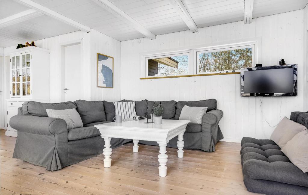 Amazing Home In Jgerspris With 3 Bedrooms And Wifi photo 1