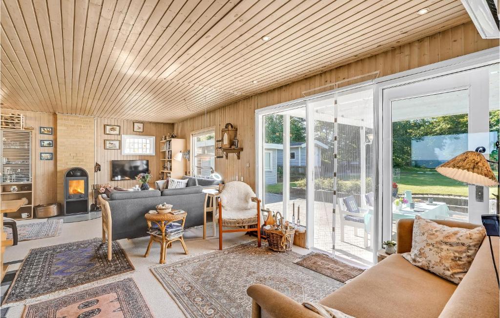 Beautiful Home In Fur With 3 Bedrooms And Wifi photo 1