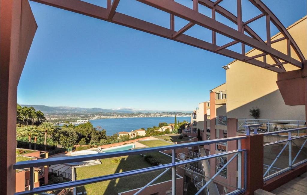 Beautiful Apartment In Thoule-sur-mer With Outdoor Swimming Pool, Wifi And 2 Bedrooms photo 2