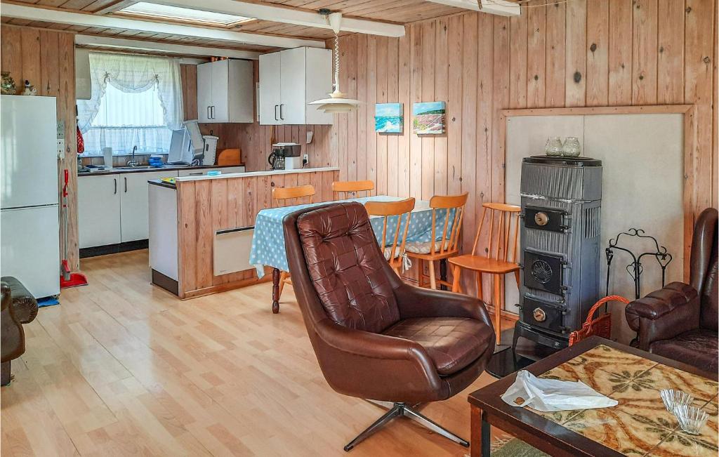 Beautiful Home In Anholt With 3 Bedrooms photo 2