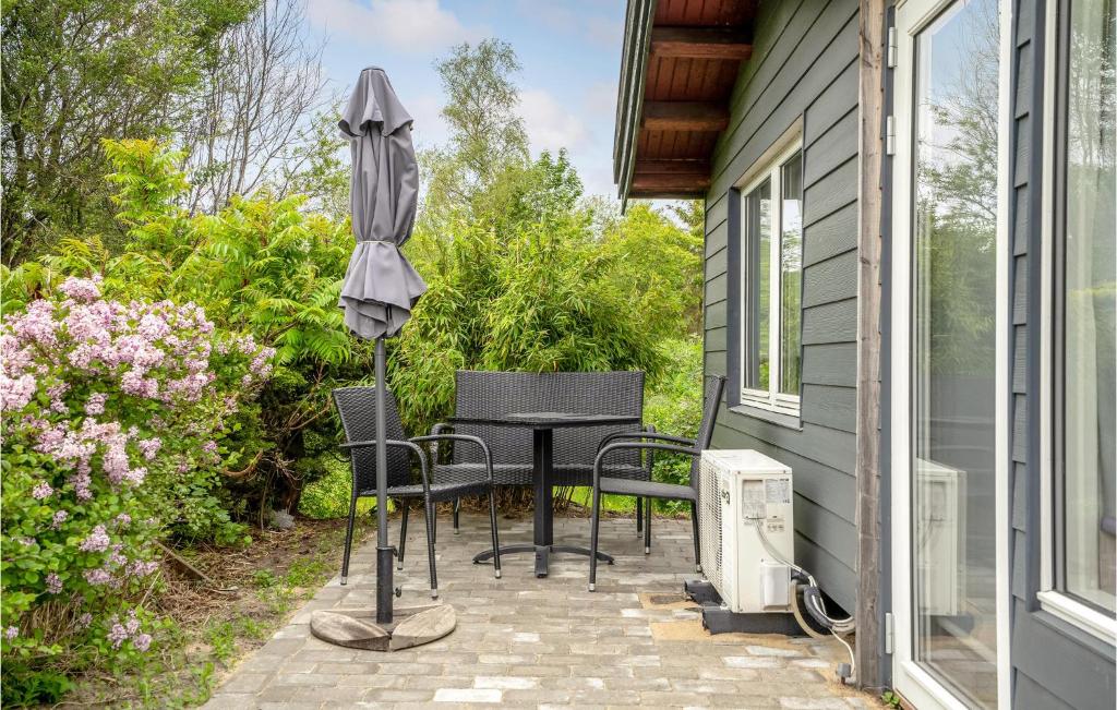 Awesome Home In Hjby With 1 Bedrooms And Wifi photo 1
