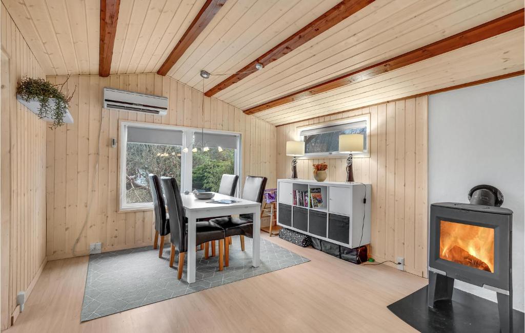 Awesome Home In Hjby With 1 Bedrooms And Wifi photo 2
