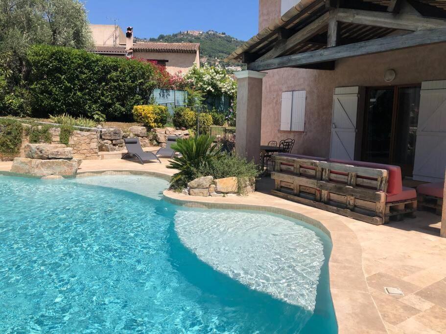 Villa climatisee au calme dans domaine securise