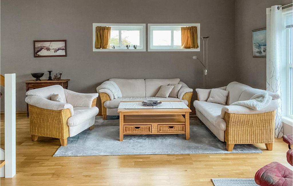 Nice Home In Farsund With Wifi And 3 Bedrooms photo 2