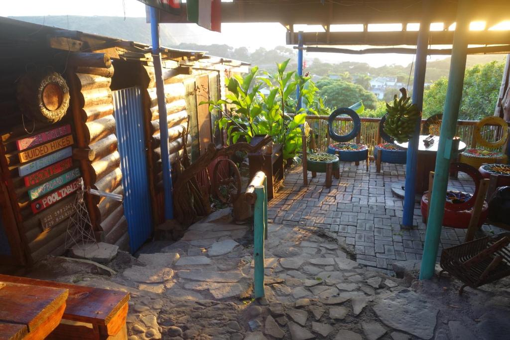 Eagles Nest hostel plus self catering private units photo 2