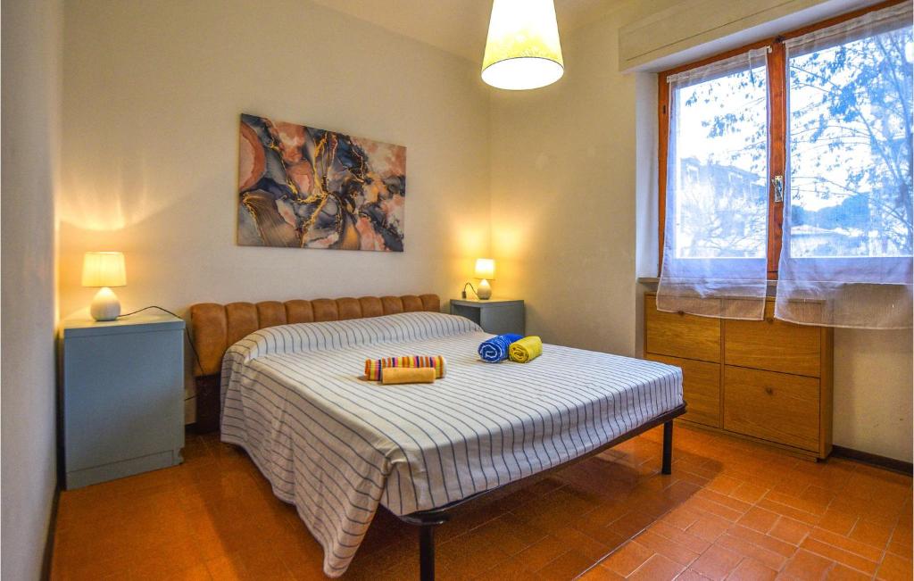 Awesome Apartment In Follonica With Wifi And 2 Bedrooms photo 4