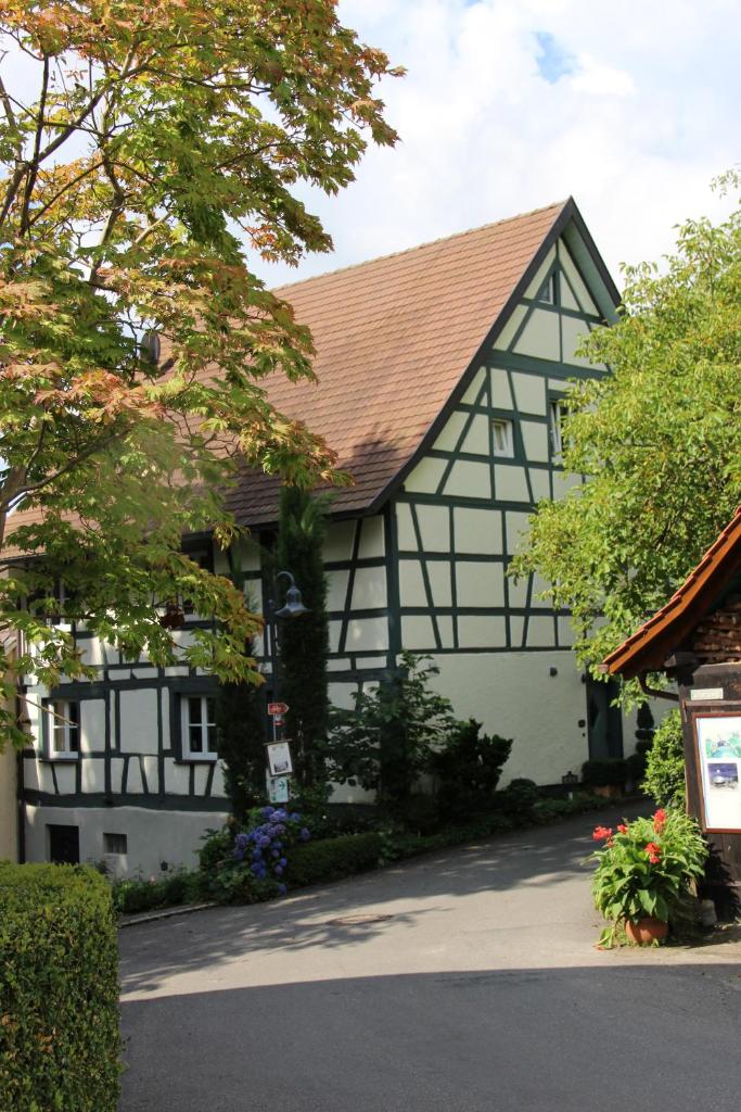 Gästehaus Stöhr - Ihre Ferienwohnungen mit großem Garten und direktem Seezugang photo 1