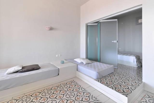 Beachfront Apartment Downtown close to Athens Airport photo 3
