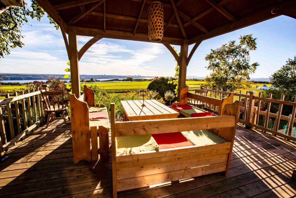 Bed and Breakfast Panorama photo 2