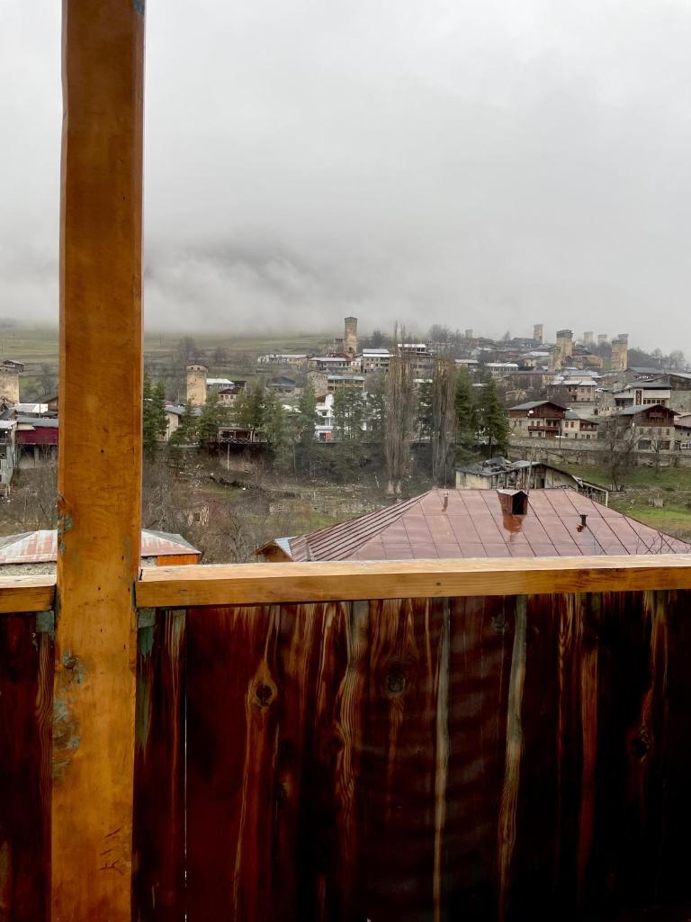 Travel Inn House Mestia • მოგზაურის სახლი photo 1