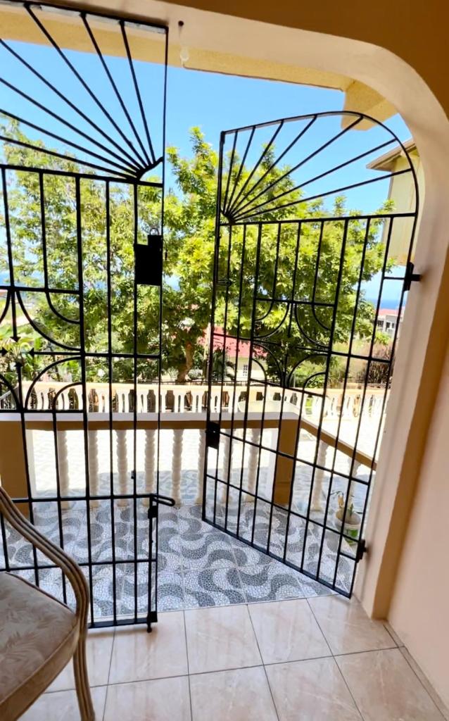 2 Bed Apartment at the Hideaway photo 1