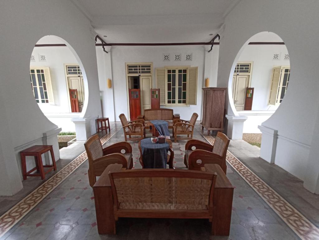 Mruyung Guest House Kota Lama Banyumas Mitra RedDoorz photo 4