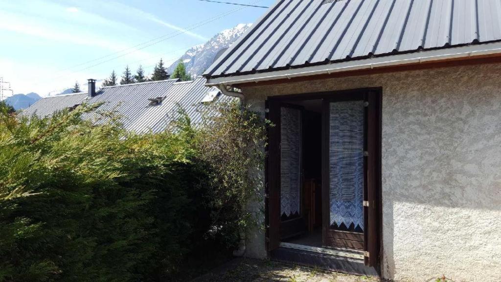Maison vue Montagne avec jardin photo 1