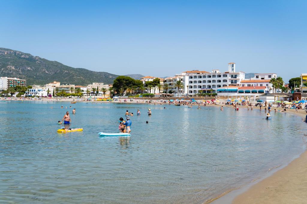 Medplaya Hotel Vistamar Costa Dorada photo 4