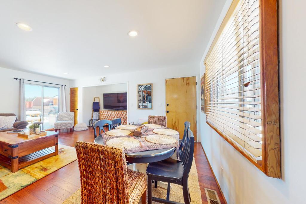 Big Bear Bungalow photo 4
