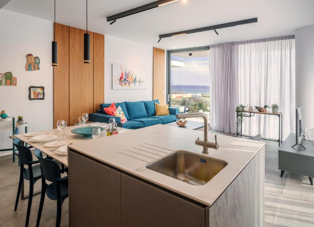 Gaia Seaview Apartment 1 photo 4