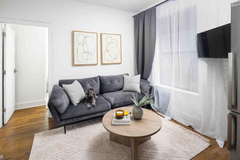Beautiful 2Bd Apartment in East Village image