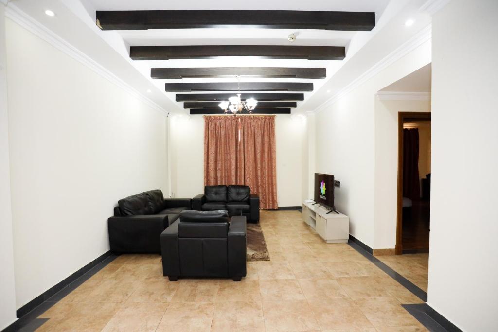 Pearl Bahrain Suites - Tap to explore photos