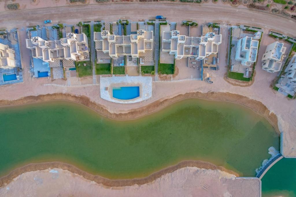 NEW! Gouna, Cyan Cozy 3BR Townhouse Lagoon & Pool photo 1