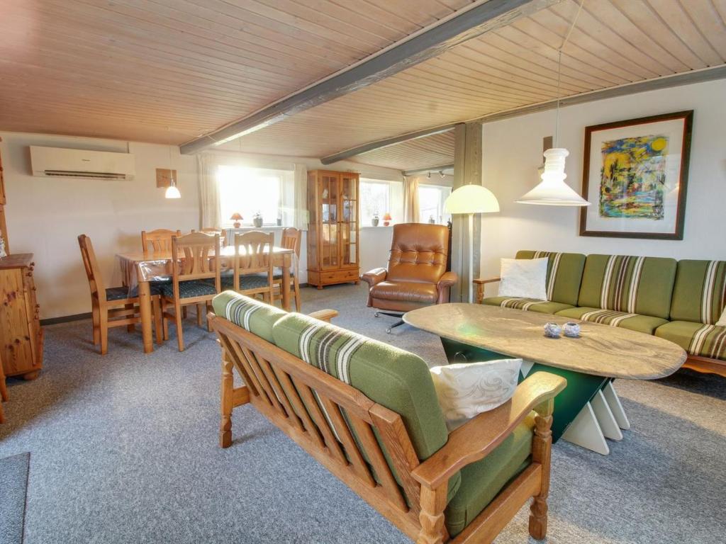 Holiday Home Davinia - 29km from the sea in Western Jutland by Interhome photo 3