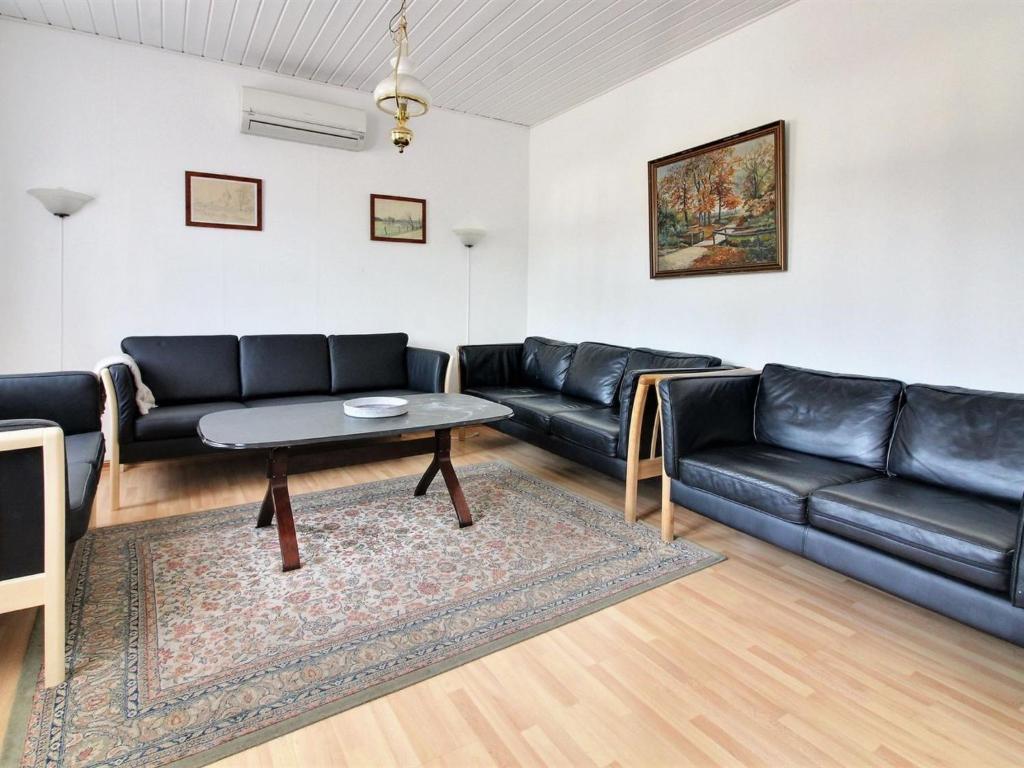Holiday Home Veli - 1-7km from the sea in Western Jutland by Interhome photo 4