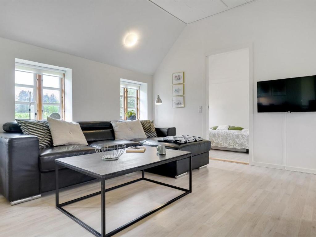 Holiday Home Filippus - 30km from the sea in Western Jutland by Interhome photo 2