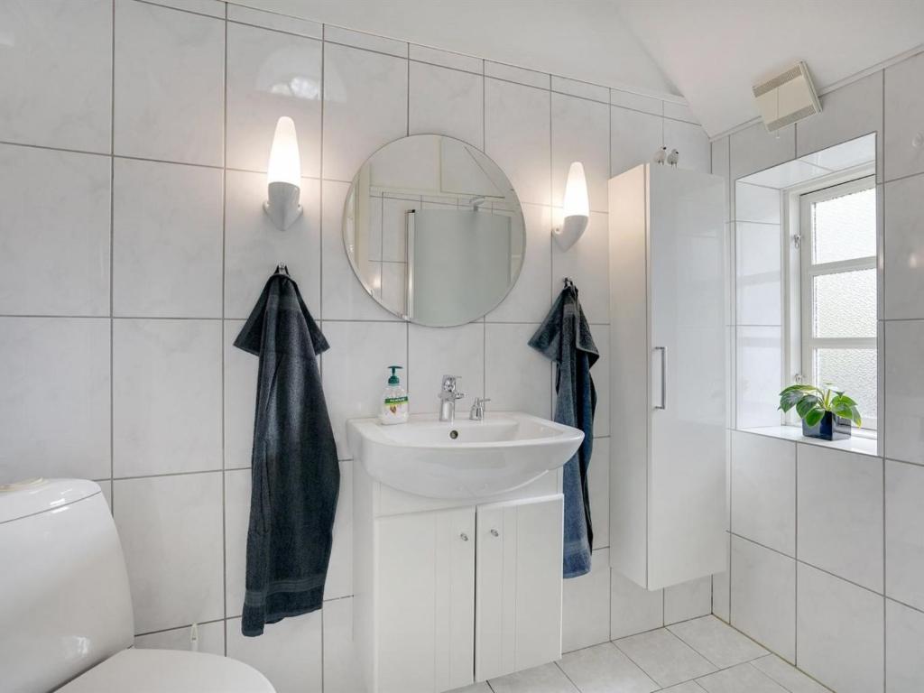 Holiday Home Filippus - 30km from the sea in Western Jutland by Interhome photo 3